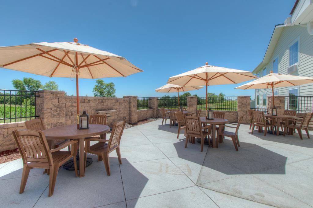 Cobblestone Inn & Suites - Holyoke Ngoại thất bức ảnh
