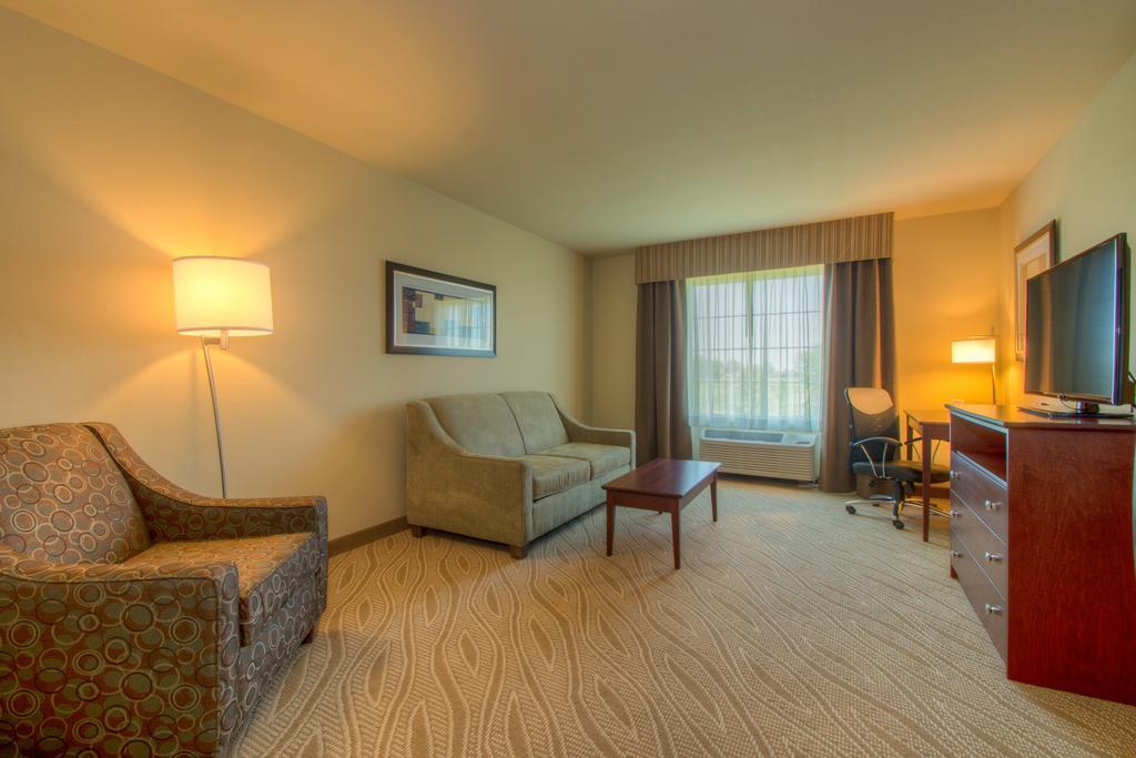 Cobblestone Inn & Suites - Holyoke Phòng bức ảnh